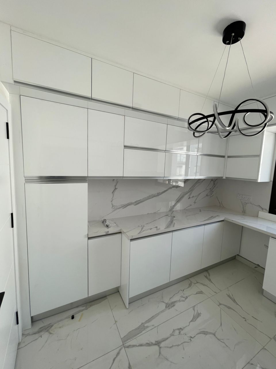 TAŞRAN FURNITURE & DESİNG LTD >KIBRIS<