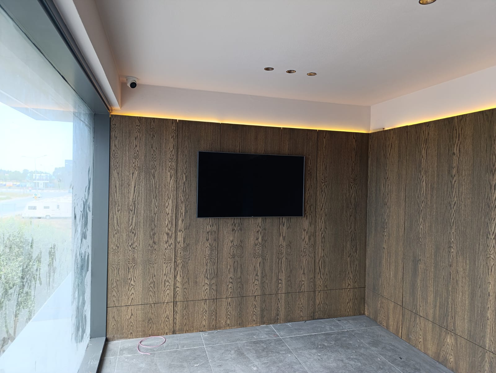 TAŞRAN FURNITURE & DESİNG LTD >KIBRIS<